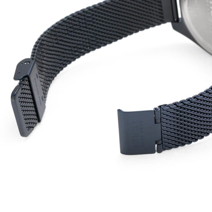 15301093-1574103244-7216