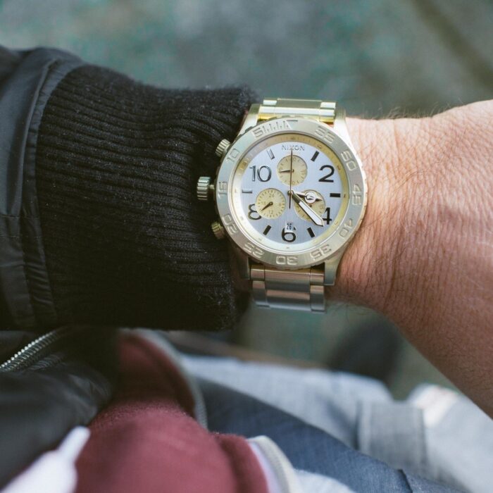 nixon-42-20-chrono-light-gold-silver-1__6042